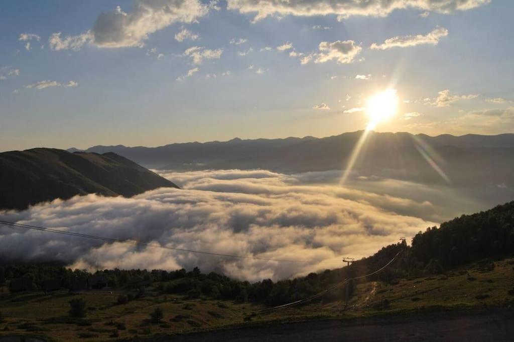 Vue Panoramique Sur Les Pyrenees Leilighet Saint-Lary-Soulan Eksteriør bilde